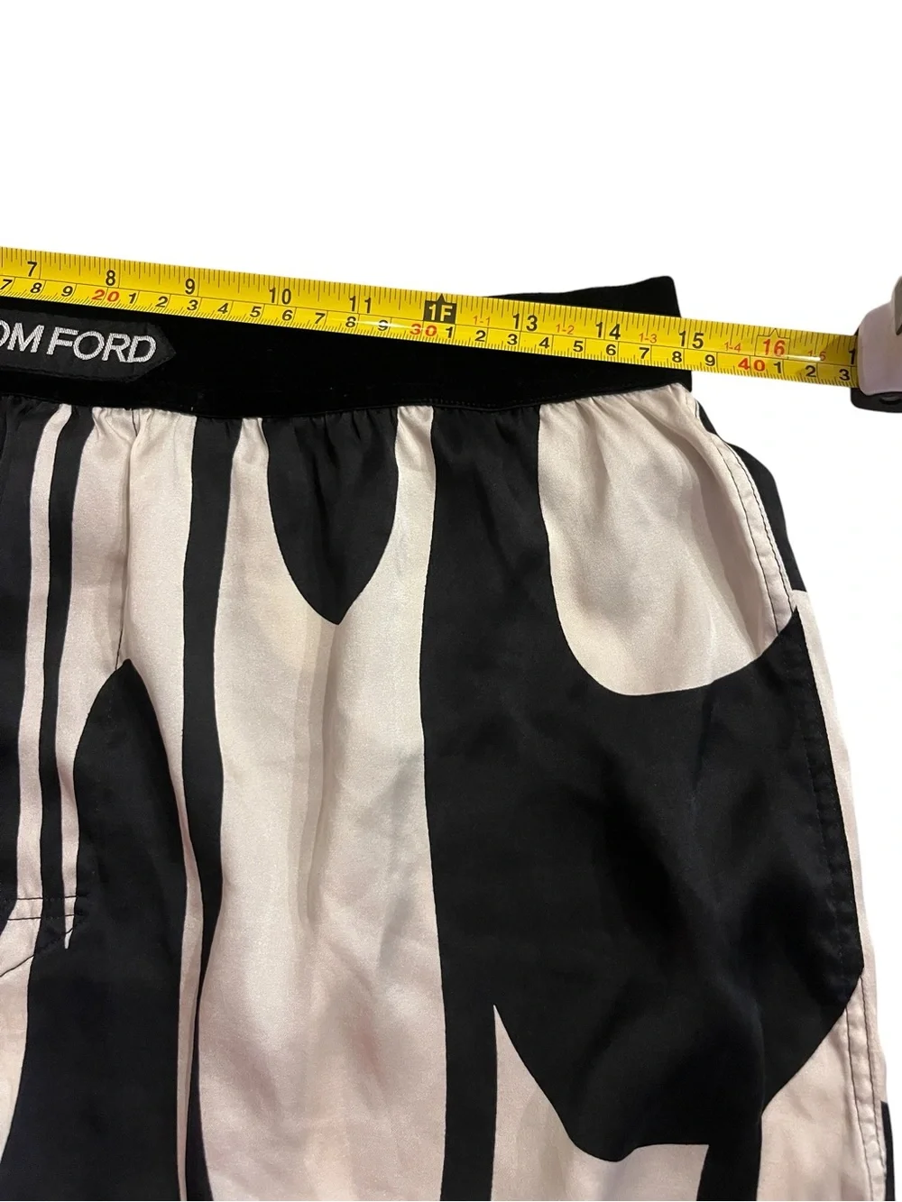 TOM FORD SWIRL SILK BOXER Black and White Abstract Silk Boxer Shorts Sz M